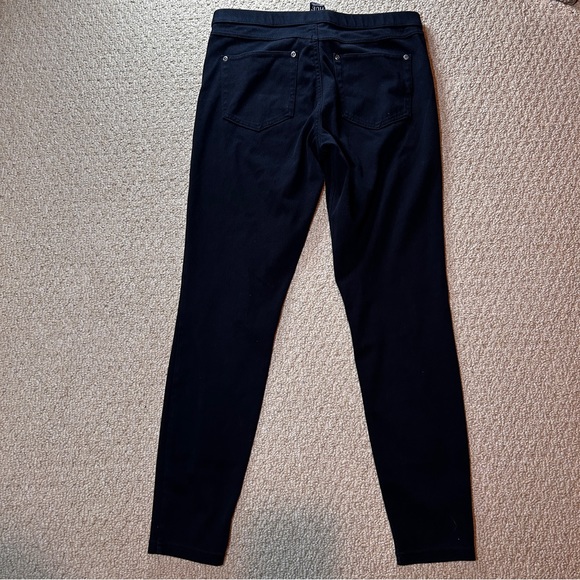 Hue Black Stretch Solid Color Denim Jeans Legging - Picture 4 of 7